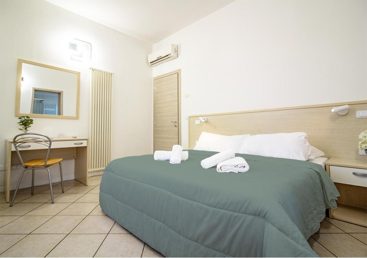 Athena Rooms - Parcheggio Privato Bologna Exterior photo