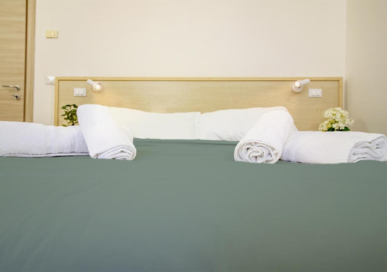 Athena Rooms - Parcheggio Privato Bologna Exterior photo